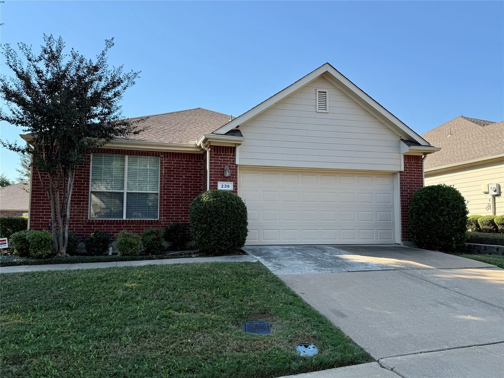 236 Bexar Drive, Lewisville, TX 75067 — photo 2