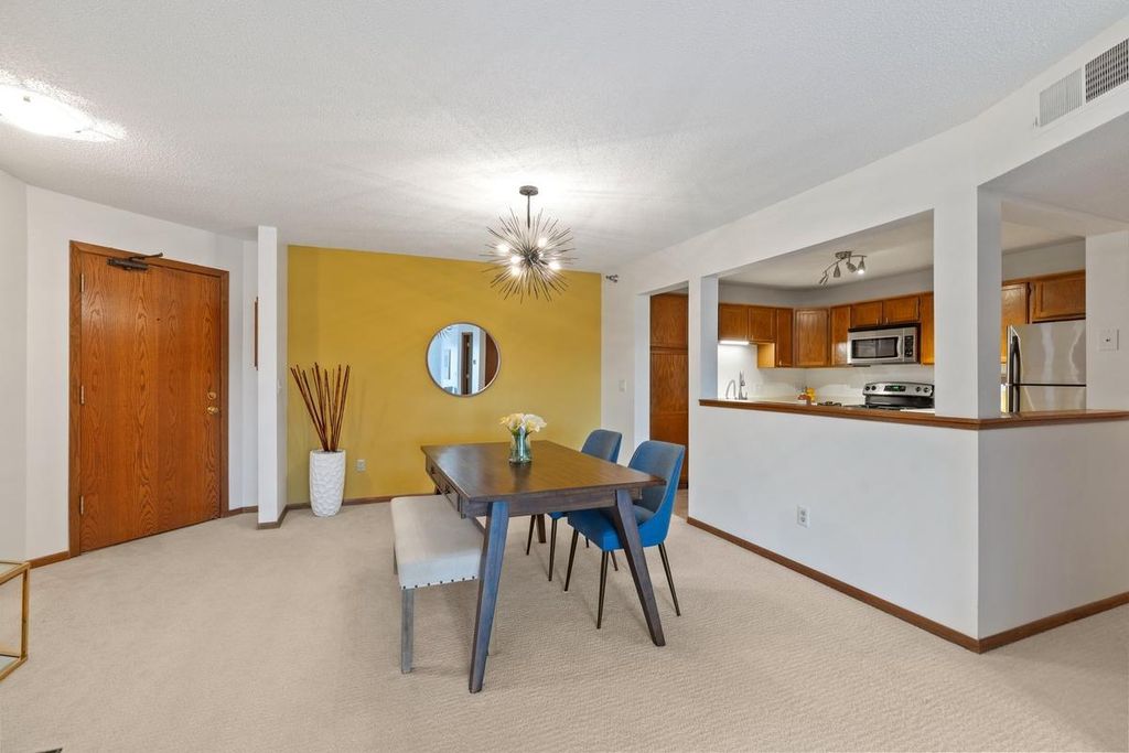6085 Rowland Road 312, Minnetonka, MN 55343 — photo 3