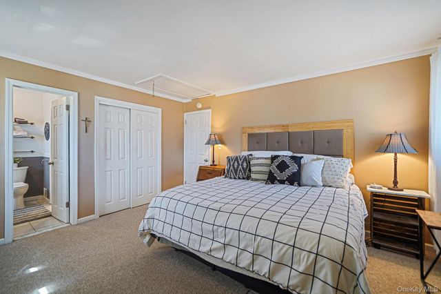 10 Pierre Drive, Commack, NY 11725