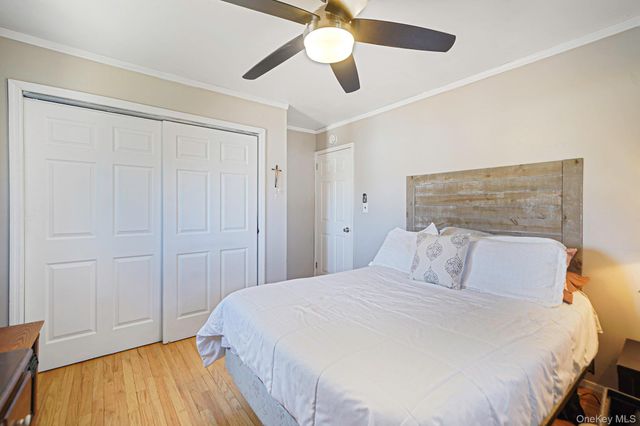 10 Pierre Drive, Commack, NY 11725