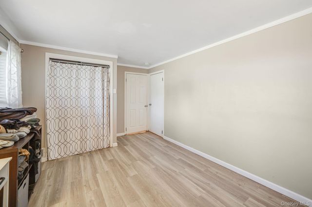 10 Pierre Drive, Commack, NY 11725