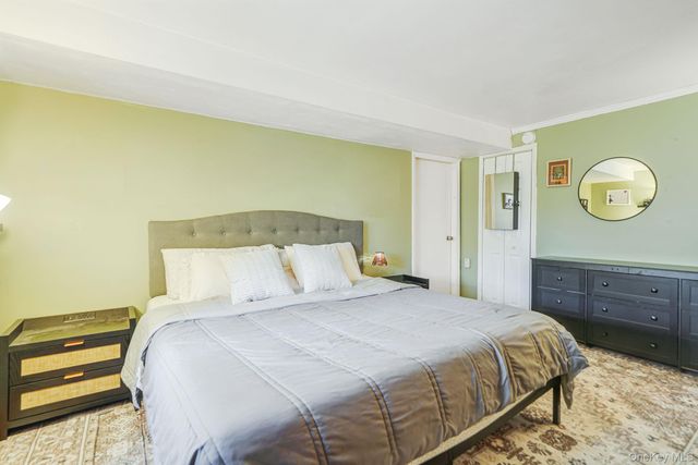 10 Pierre Drive, Commack, NY 11725