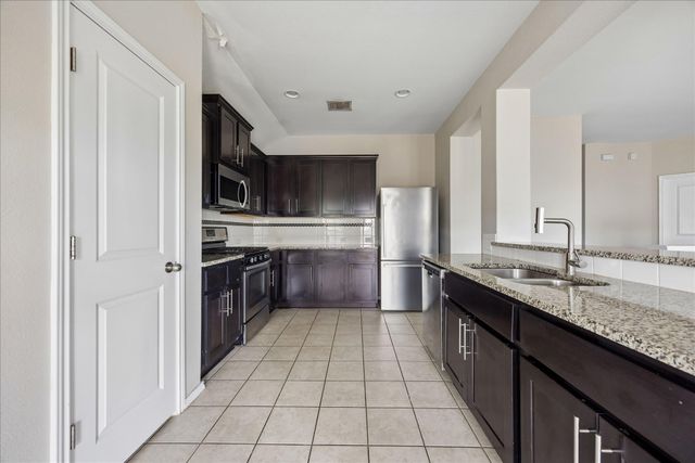 5505 Bonneville BND, Austin, TX 78744