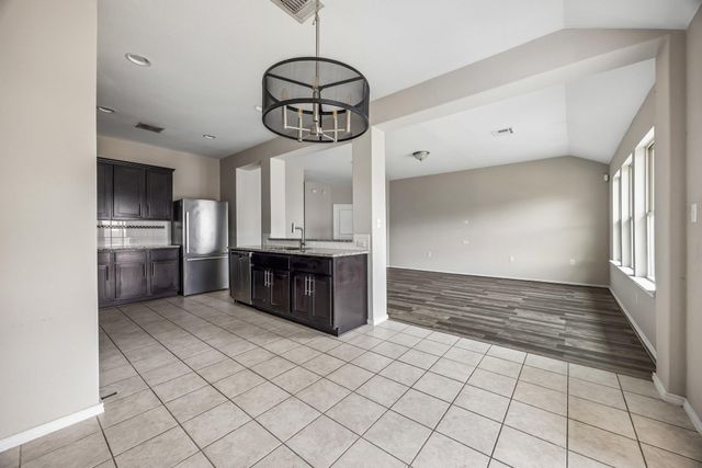 5505 Bonneville BND, Austin, TX 78744