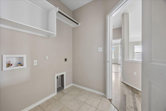 5505 Bonneville BND, Austin, TX 78744