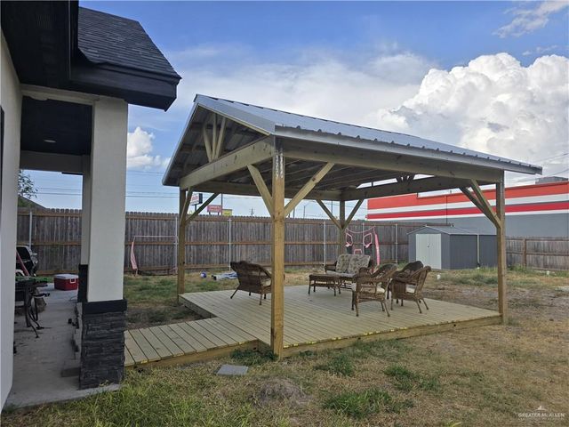 116 S Arizona Street, Alton, TX 78573