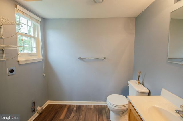 250 H ST, Carlisle, PA 17013