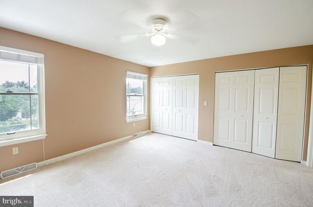250 H ST, Carlisle, PA 17013