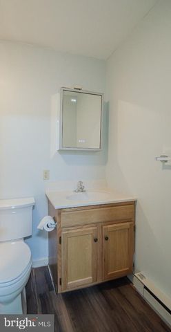 250 H ST, Carlisle, PA 17013