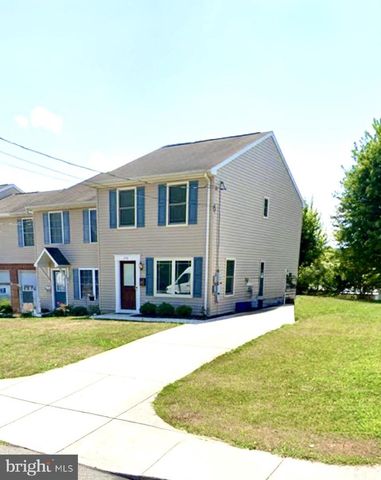 250 H ST, Carlisle, PA 17013