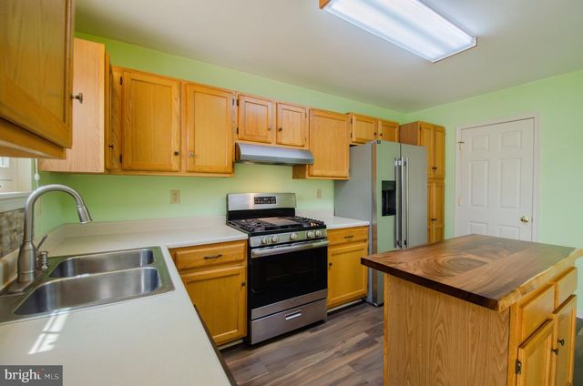 250 H ST, Carlisle, PA 17013