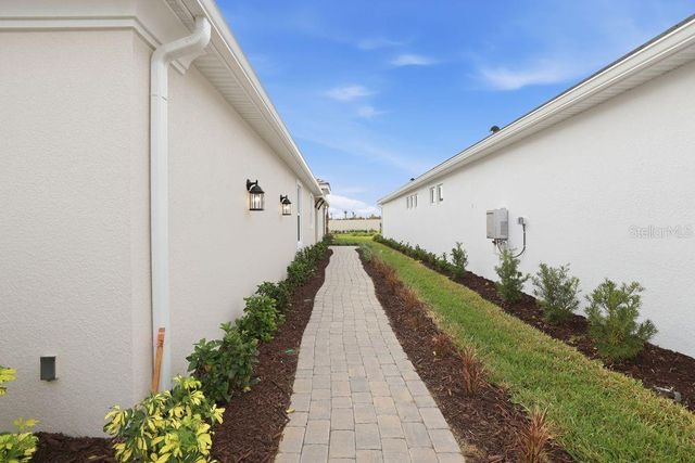 3877 CONSOLARE COURT, Wesley Chapel, FL 33543