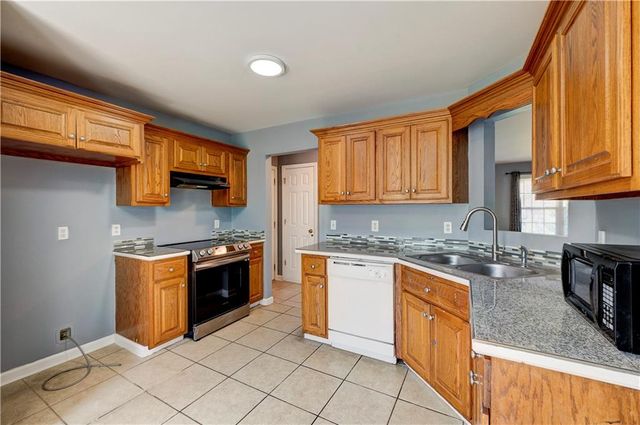 126 Summerfield NE Lane, Calhoun, GA 30701