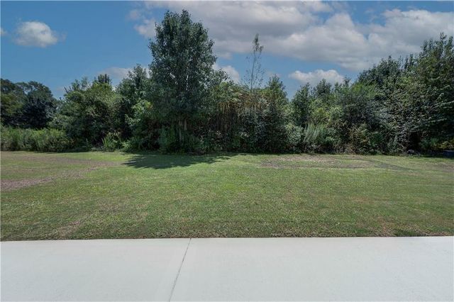 126 Summerfield NE Lane, Calhoun, GA 30701