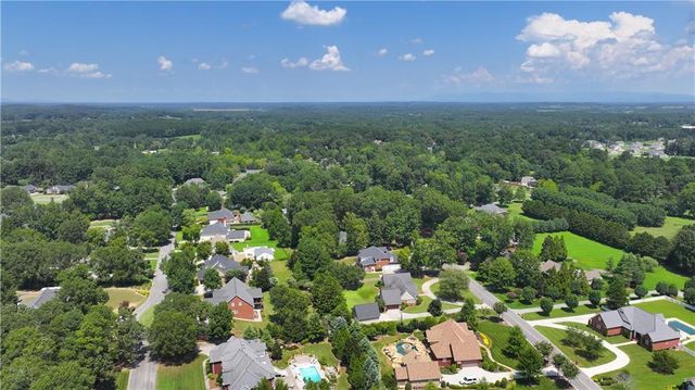 126 Summerfield NE Lane, Calhoun, GA 30701