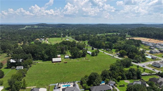 126 Summerfield NE Lane, Calhoun, GA 30701