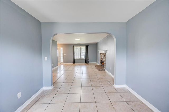 126 Summerfield NE Lane, Calhoun, GA 30701