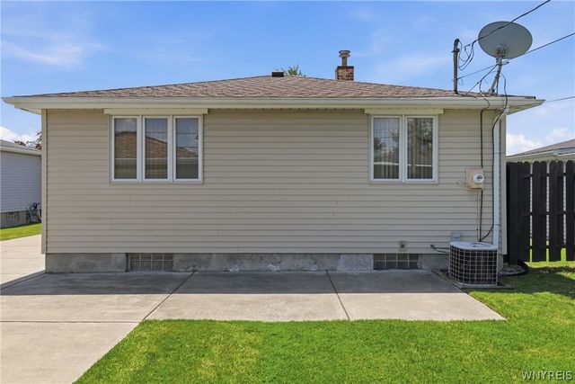 72 East Cherbourg Drive, Cheektowaga, NY 14227