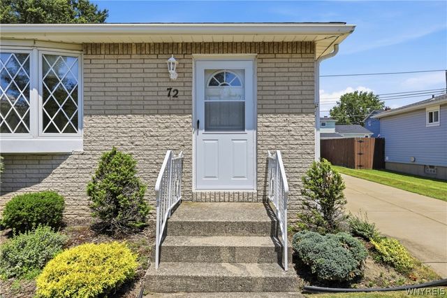 72 East Cherbourg Drive, Cheektowaga, NY 14227