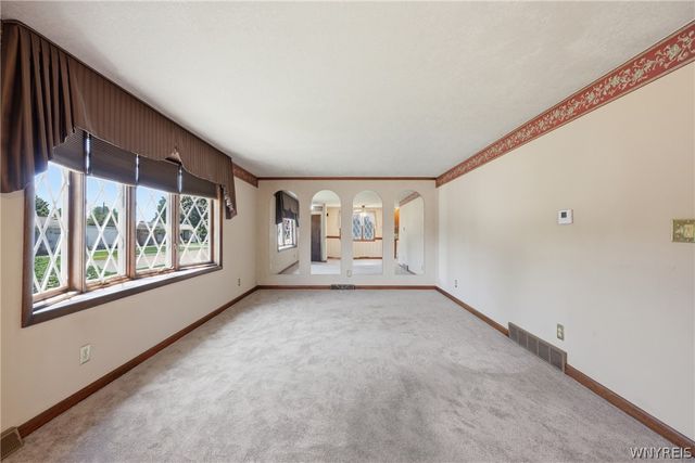 72 East Cherbourg Drive, Cheektowaga, NY 14227