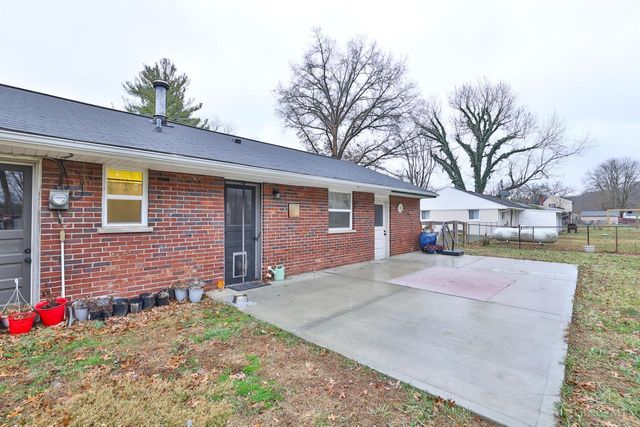 32 Sutton Lane, Stonelick Twp, OH 45122