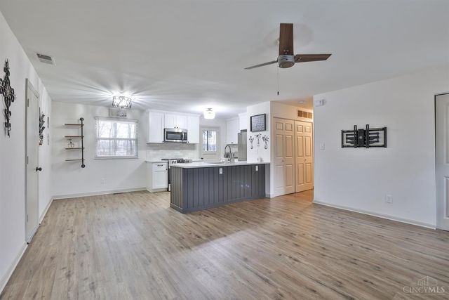 32 Sutton Lane, Stonelick Twp, OH 45122