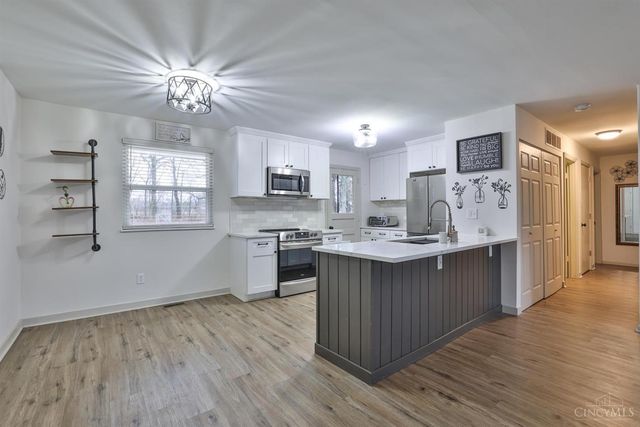 32 Sutton Lane, Stonelick Twp, OH 45122