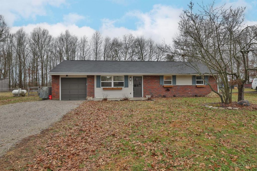 32 Sutton Lane, Stonelick Twp, OH 45122