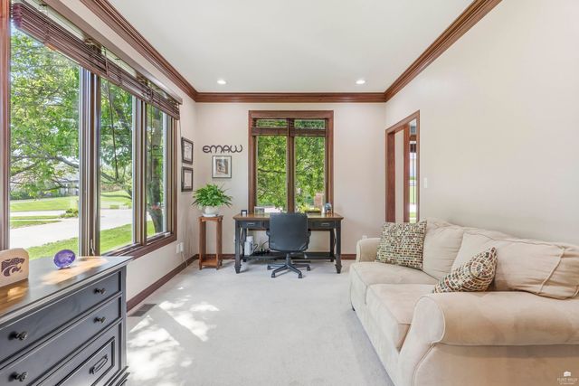3804 Stratford Drive, Manhattan, KS 66503