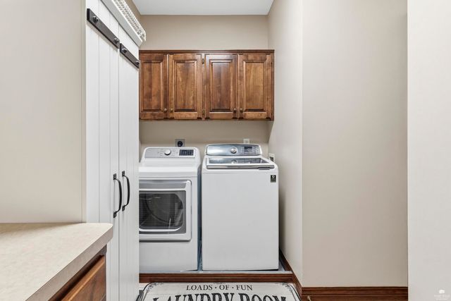 3804 Stratford Drive, Manhattan, KS 66503