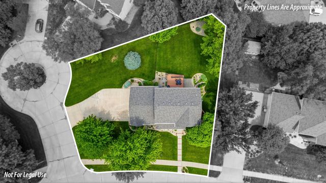 3804 Stratford Drive, Manhattan, KS 66503