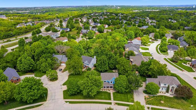 3804 Stratford Drive, Manhattan, KS 66503