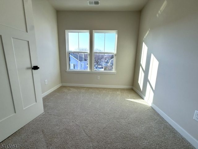 106 E Stiger St, Hackettstown Town, NJ 07840