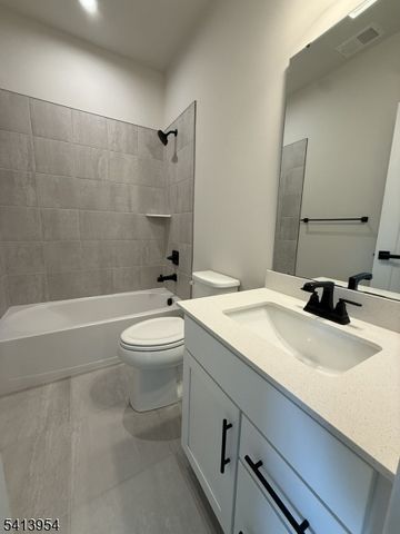 106 E Stiger St, Hackettstown Town, NJ 07840