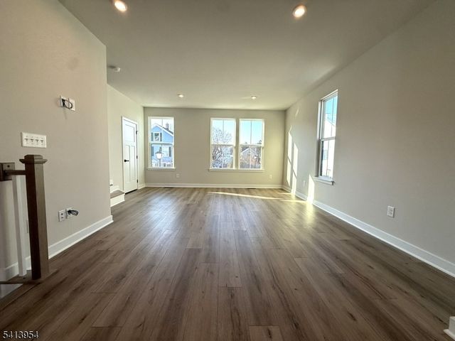 106 E Stiger St, Hackettstown Town, NJ 07840