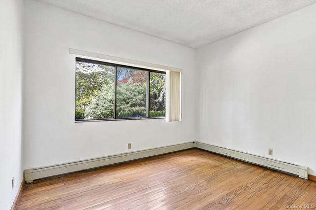 20 High Point Lane, Scarsdale, NY 10583