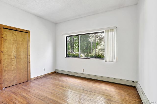 20 High Point Lane, Scarsdale, NY 10583
