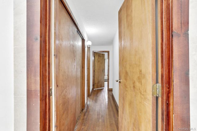 20 High Point Lane, Scarsdale, NY 10583