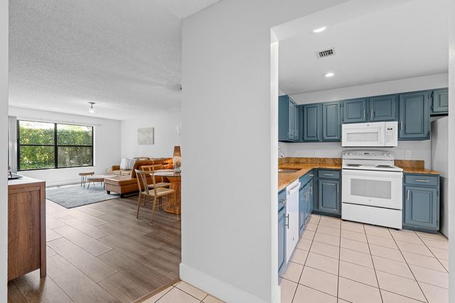 12999 ODESSA Trail 10, Wellington, FL 33414