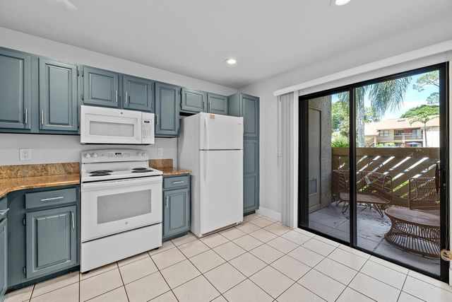 12999 ODESSA Trail 10, Wellington, FL 33414
