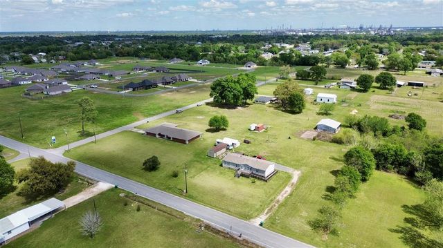 5095 Carlyss Drive, Sulphur, LA 70665