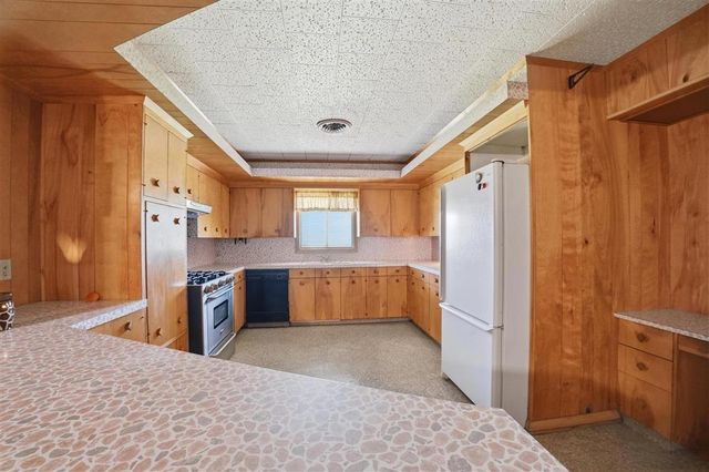 5095 Carlyss Drive, Sulphur, LA 70665