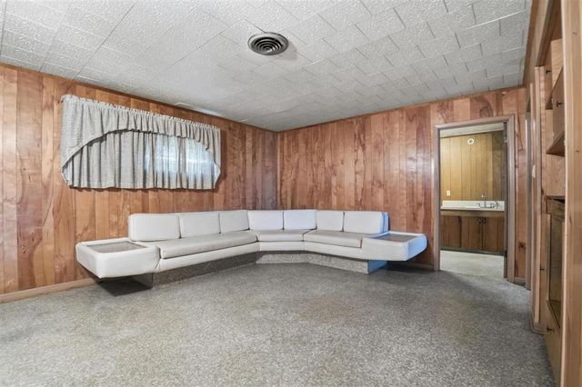 5095 Carlyss Drive, Sulphur, LA 70665
