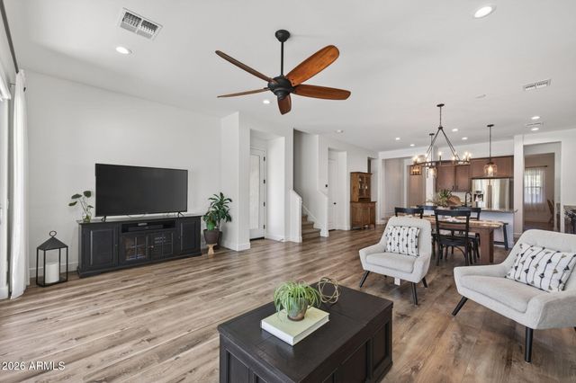 10611 E SIMONE Avenue, Mesa, AZ 85212