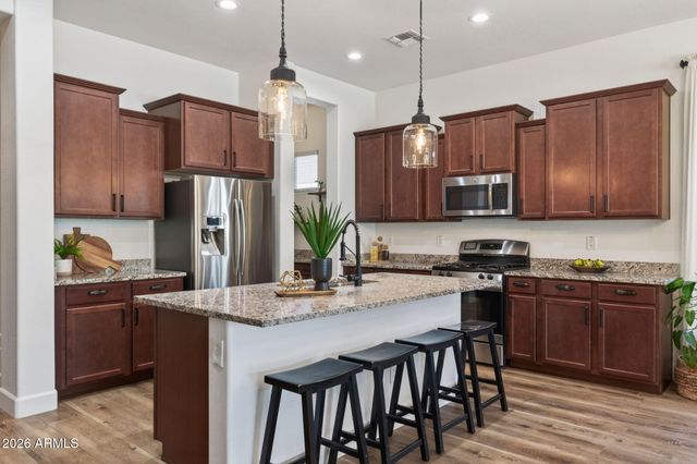 10611 E SIMONE Avenue, Mesa, AZ 85212