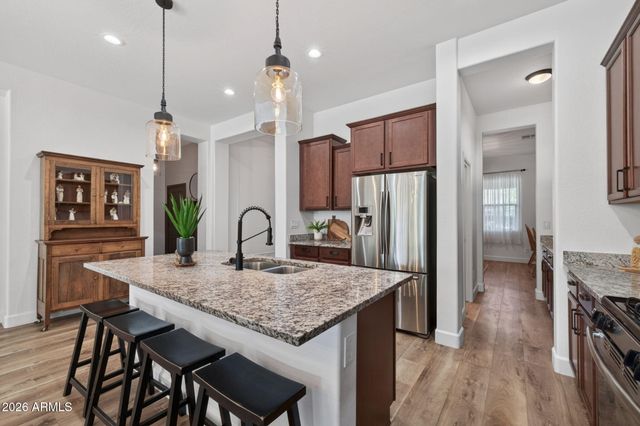 10611 E SIMONE Avenue, Mesa, AZ 85212