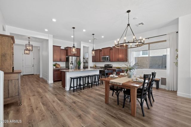 10611 E SIMONE Avenue, Mesa, AZ 85212