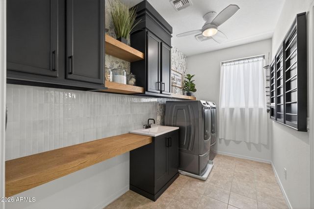 10611 E SIMONE Avenue, Mesa, AZ 85212