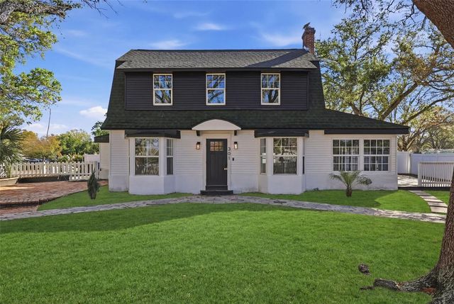 301 81ST AVENUE NE, St Petersburg, FL 33702