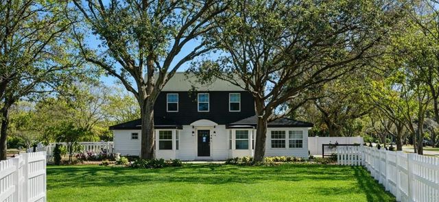 301 81ST AVENUE NE, St Petersburg, FL 33702